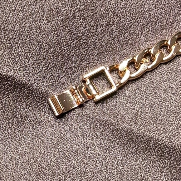 Chunky Gold Chain Bracelet, Thick Large Oval Link Bracelet, Bold Modern Feminine - Picture 5 of 10